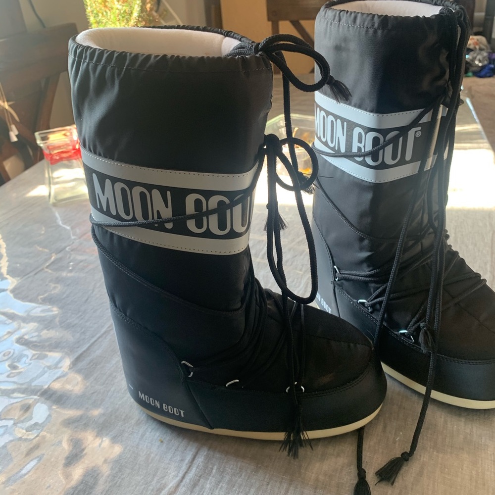 Original moon boots